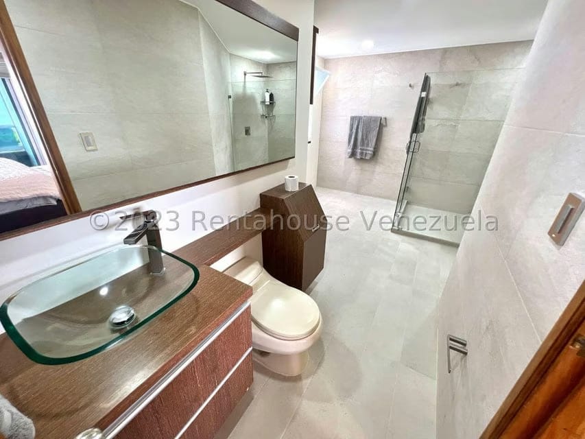Apartamento (1 Nivel) en Venta en Miranda, Distrito Metropolitano - 21