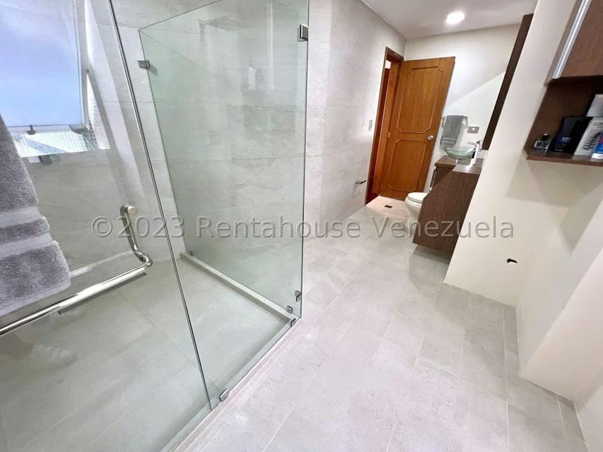 Apartamento (1 Nivel) en Venta en Miranda, Distrito Metropolitano - 22