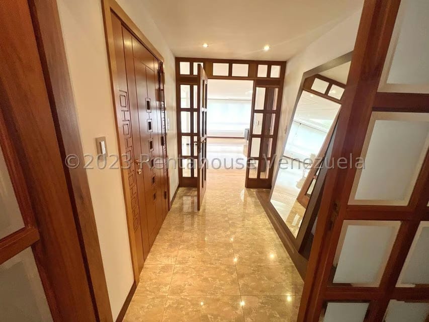 Apartamento (1 Nivel) en Venta en Miranda, Distrito Metropolitano - 9