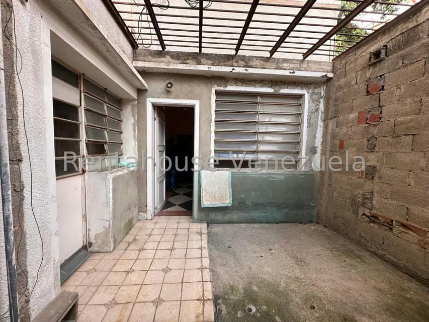 Casa (Multipes Niveles) en Venta en Las Palmas, Distrito Metropolitano - 22