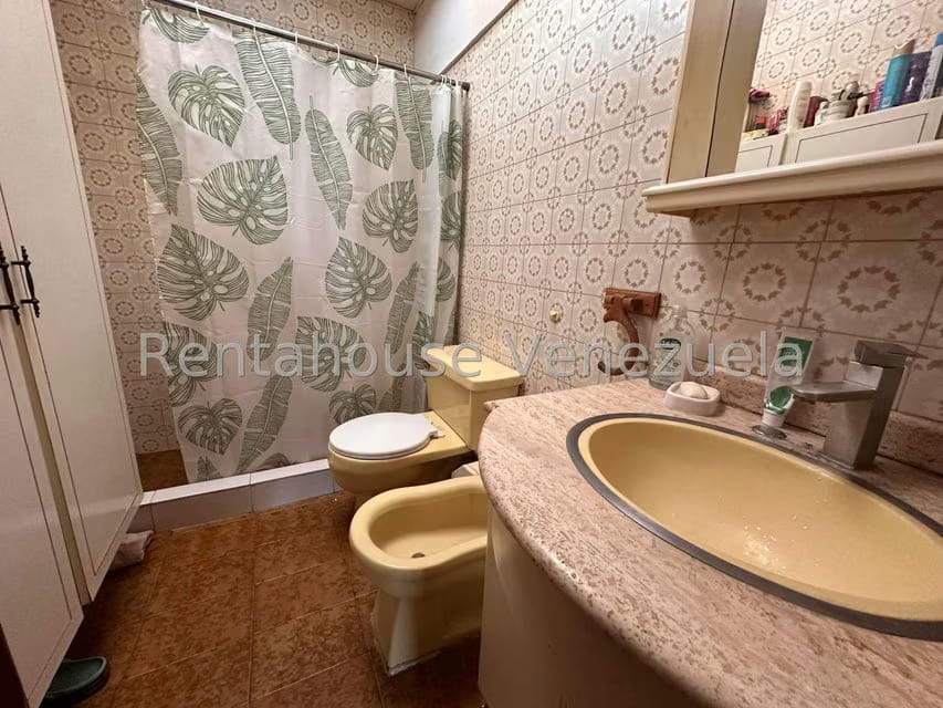 Casa (Multipes Niveles) en Venta en Las Palmas, Distrito Metropolitano - 8