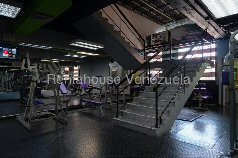 Negocios y Empresas (Comercio) en Venta en El Valle, Distrito Metropolitano - 13