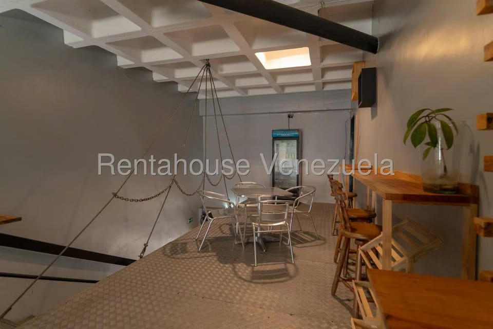 Negocios y Empresas (Comercio) en Venta en El Valle, Distrito Metropolitano - 32