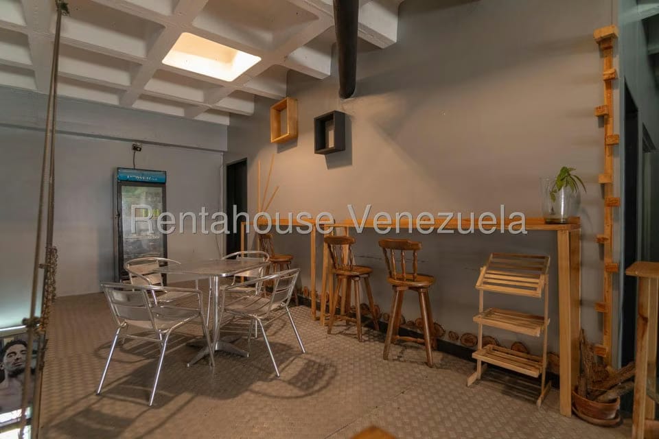 Negocios y Empresas (Comercio) en Venta en El Valle, Distrito Metropolitano - 33