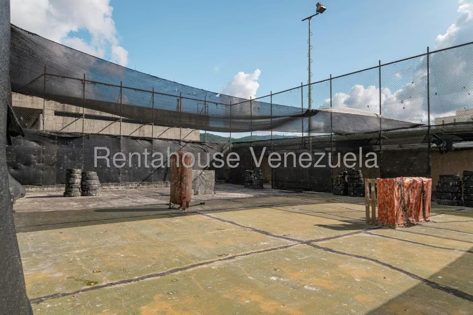 Negocios y Empresas (Comercio) en Venta en El Valle, Distrito Metropolitano - 37