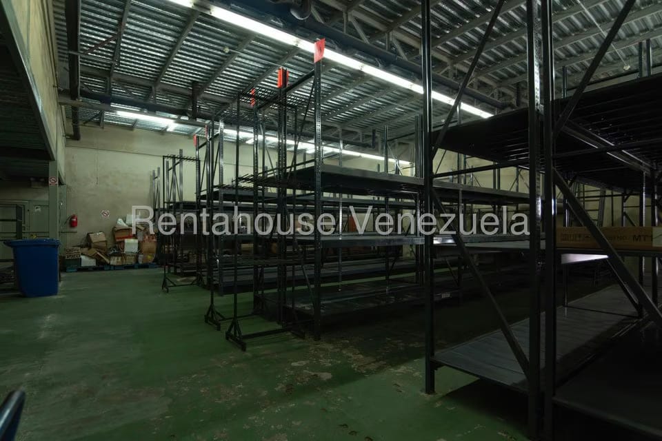 Negocios y Empresas (Comercio) en Venta en El Valle, Distrito Metropolitano - 42