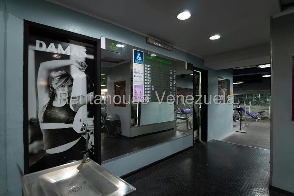 Negocios y Empresas (Comercio) en Venta en El Valle, Distrito Metropolitano - 43