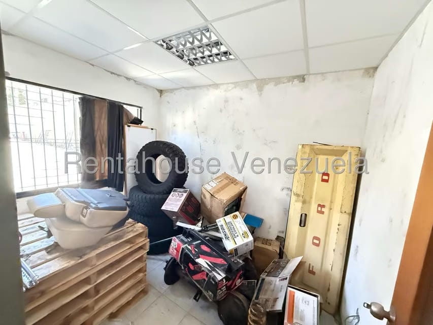 Comercial (Local Comercial) en Venta en Sarria, Distrito Metropolitano - 11