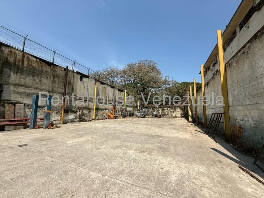 Comercial (Local Comercial) en Venta en Sarria, Distrito Metropolitano - 5