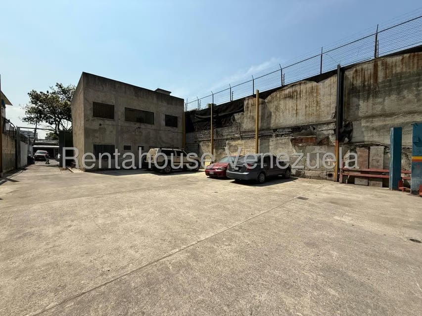 Comercial (Local Comercial) en Venta en Sarria, Distrito Metropolitano - 6