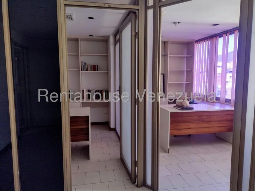 Comercial (Oficina) en Venta en Parroquia Catedral, Distrito Metropolitano - 3