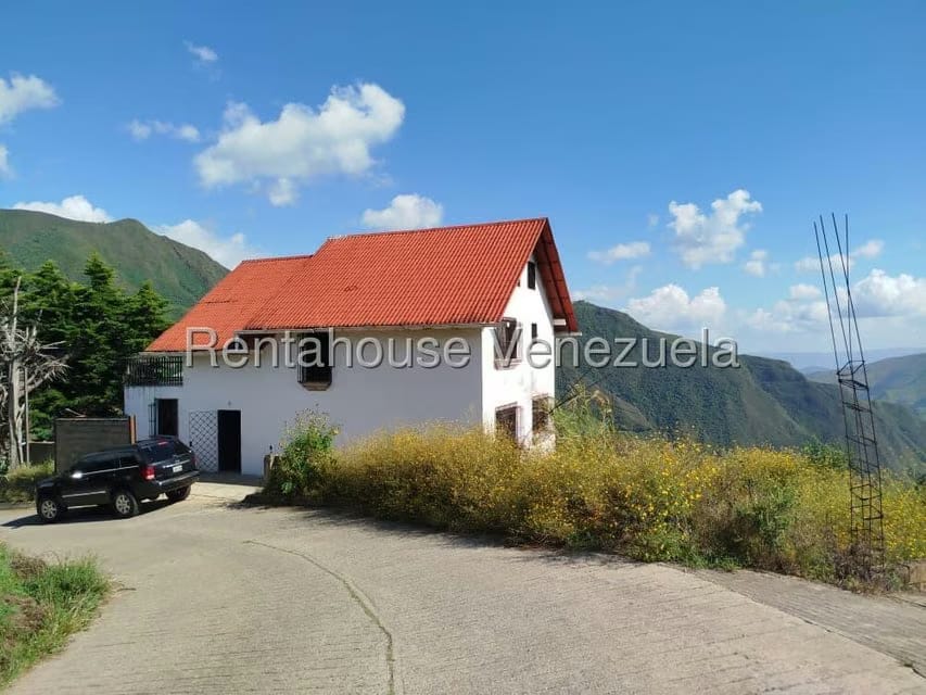 Casa (Casas de Campo) en Venta en La Colonia Tovar, Aragua