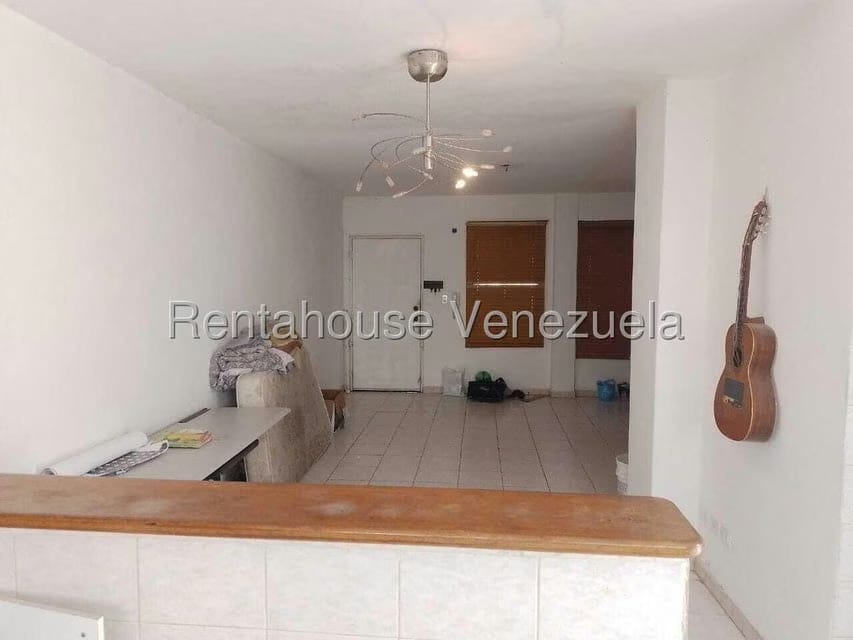 Casa (Duplex) en Venta en La Tahona, Distrito Metropolitano - 23