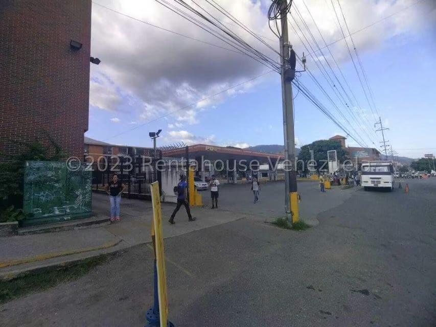 Comercial (Local Comercial) en Venta en El Castillejo, Miranda - 13