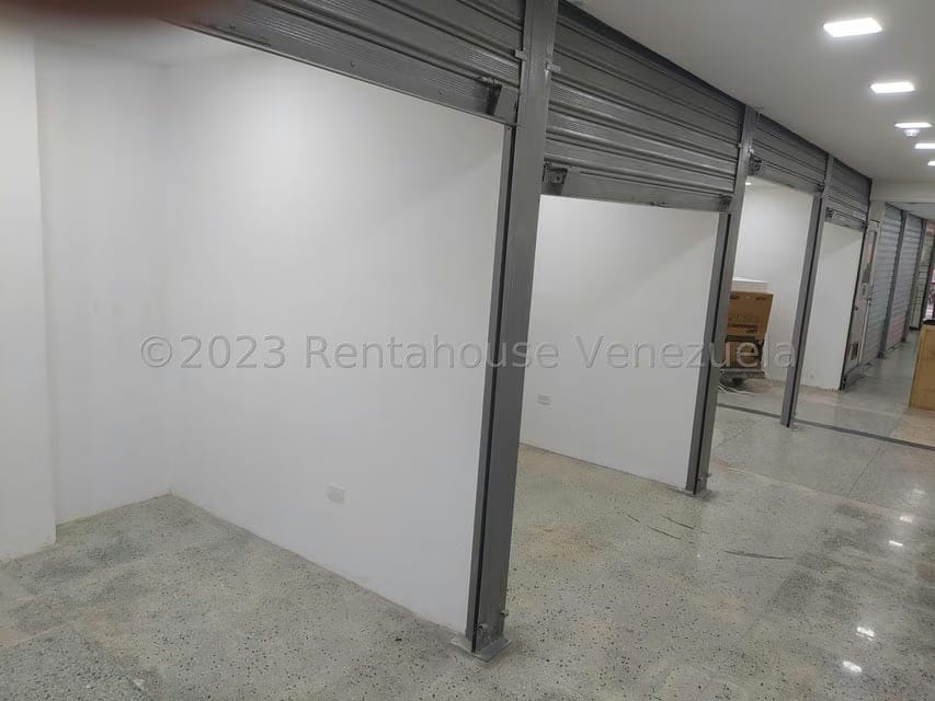 Comercial (Local Comercial) en Alquiler en Parroquia Catedral, Distrito Metropolitano - 5