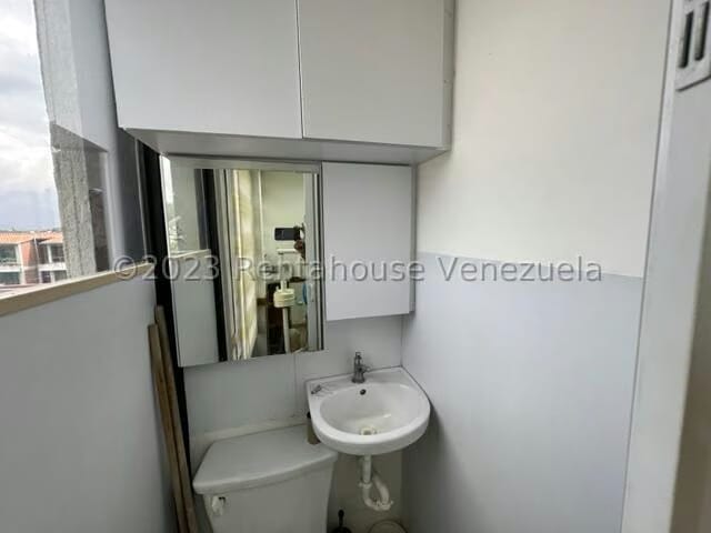 Comercial (Consultorio Medico) en Venta en El Castillejo, Miranda - 13