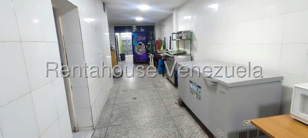 Comercial (Local Comercial) en Alquiler en San Martin, Distrito Metropolitano - 13