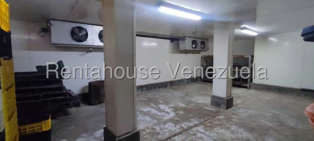 Comercial (Local Comercial) en Alquiler en San Martin, Distrito Metropolitano - 16