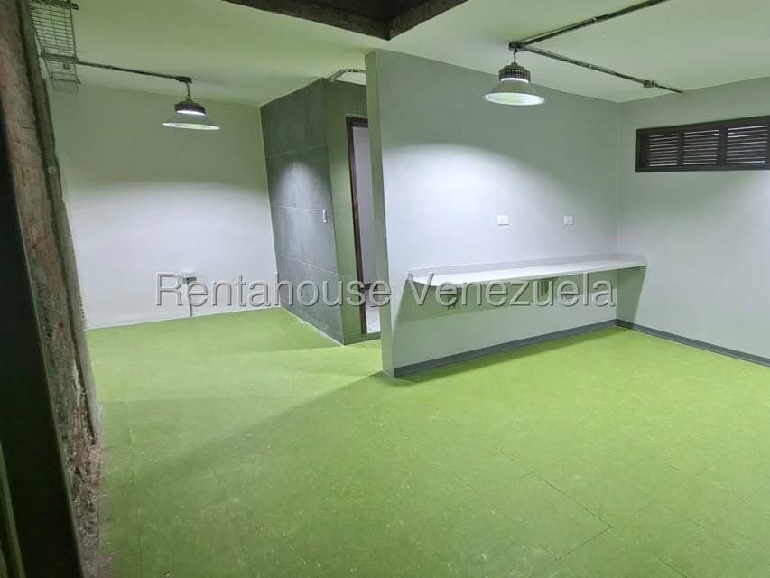 Comercial (Local Comercial) en Venta en El Paraiso, Distrito Metropolitano - 19
