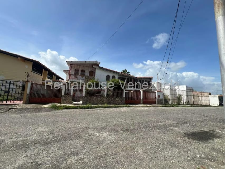 Casa (Multipes Niveles) en Venta en Colinas De Santa Rosa, Lara - 3