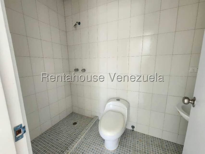 Apartamento (1 Nivel) en Venta en Agua Sal, Miranda - 15