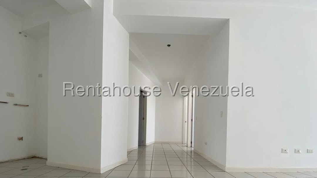 Apartamento (1 Nivel) en Venta en Agua Sal, Miranda - 9