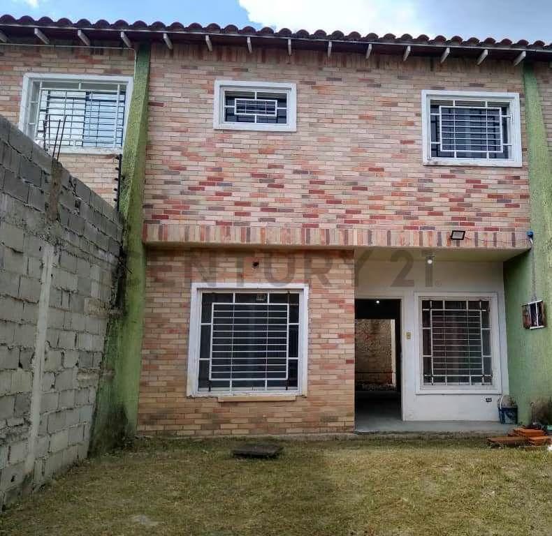 Oportunidad en San Pablo: diseño y exclusividad en Turmero - 2