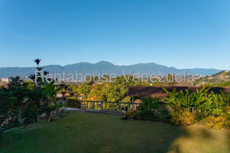 Casa (Multipes Niveles) en Venta en El Placer, Distrito Metropolitano - 2