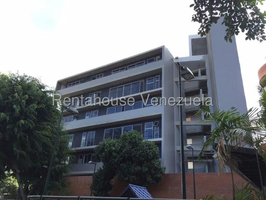 Apartamento (1 Nivel) en Alquiler en Campo Alegre, Distrito Metropolitano