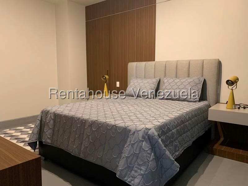 Apartamento (1 Nivel) en Alquiler en Campo Alegre, Distrito Metropolitano - 11