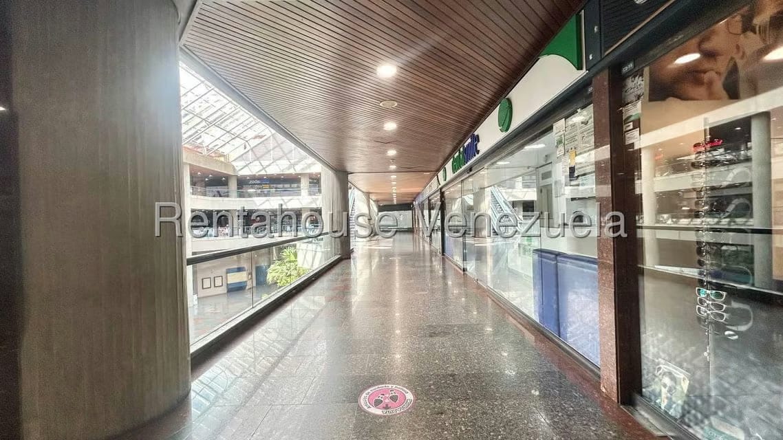 Comercial (Consultorio Medico) en Alquiler en Santa Fe Norte, Distrito Metropolitano