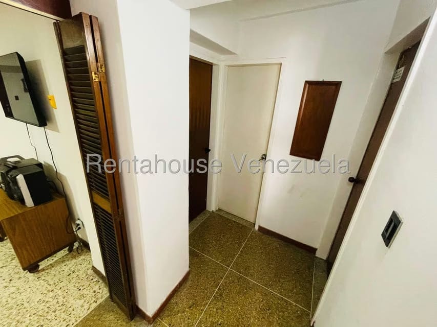 Apartamento (1 Nivel) en Venta en Zona Centro, Aragua - 11
