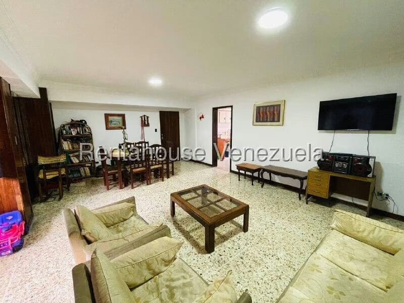 Apartamento (1 Nivel) en Venta en Zona Centro, Aragua - 3