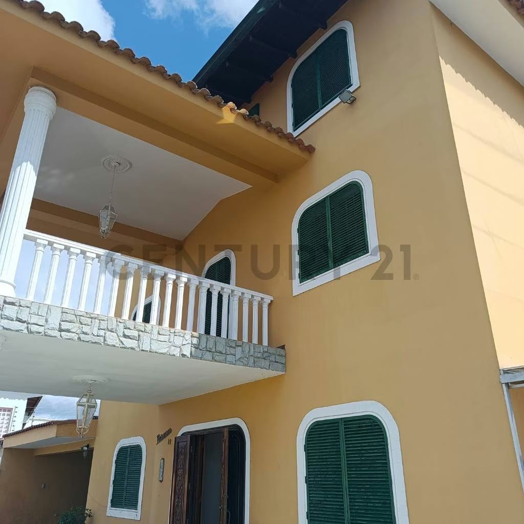 Se Vende hermosa Casa En Club De Campo Zona Exclusiva - 2