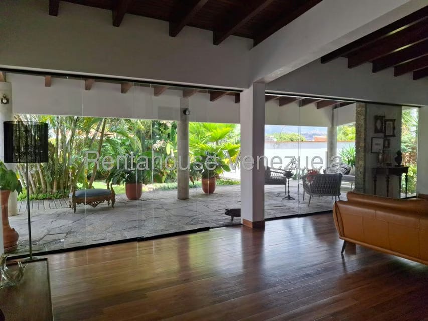 Casa (Duplex) en Venta en Caurimare, Distrito Metropolitano - 2