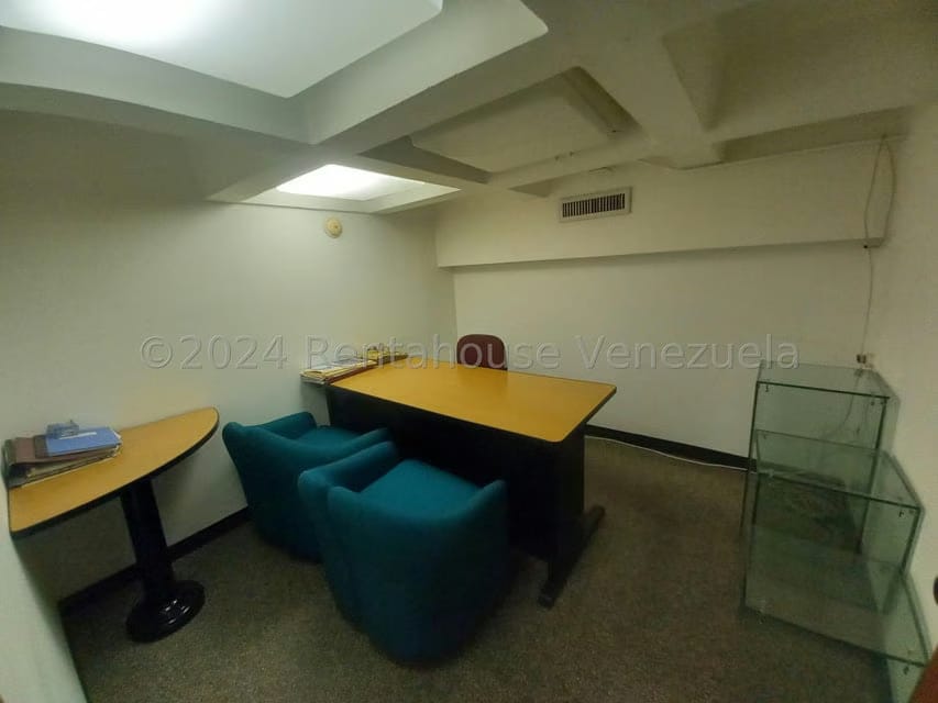 Comercial (Local Comercial) en Venta en Prados del Este, Distrito Metropolitano - 16