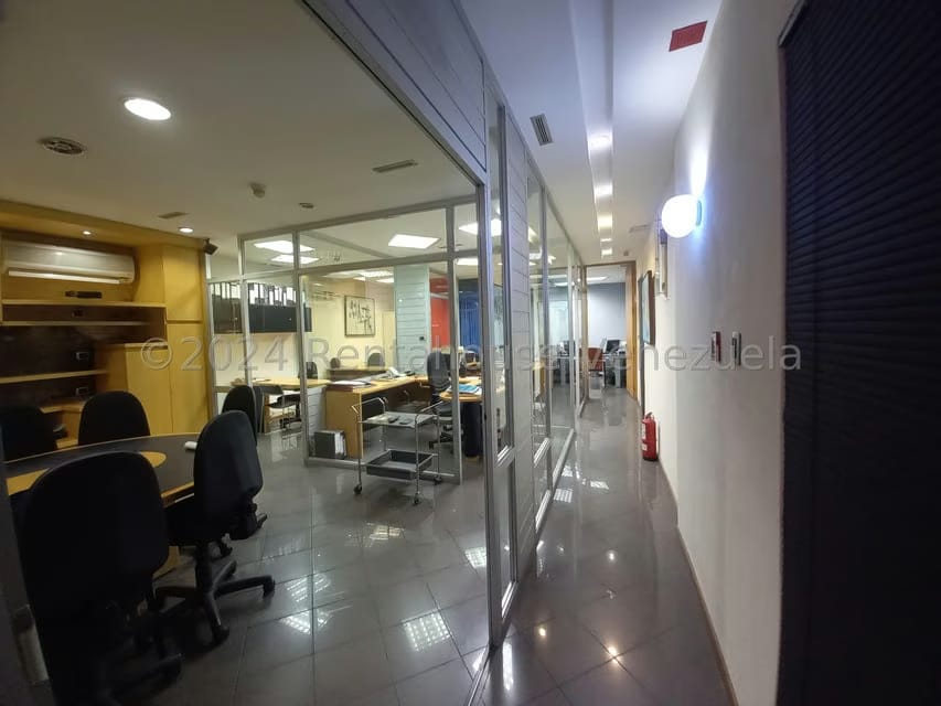 Comercial (Local Comercial) en Venta en Prados del Este, Distrito Metropolitano - 22