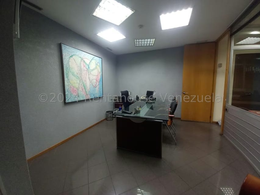 Comercial (Local Comercial) en Venta en Prados del Este, Distrito Metropolitano - 23