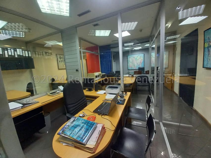 Comercial (Local Comercial) en Venta en Prados del Este, Distrito Metropolitano - 9