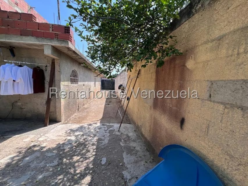 Casa (Duplex) en Venta en Parroquia El Cuji, Lara - 16