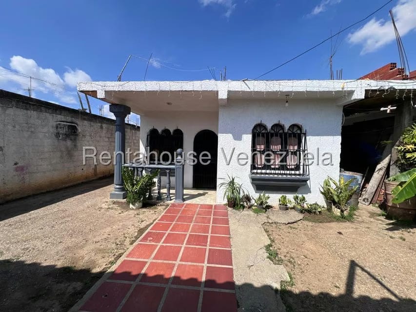 Casa (Duplex) en Venta en Parroquia El Cuji, Lara - 3