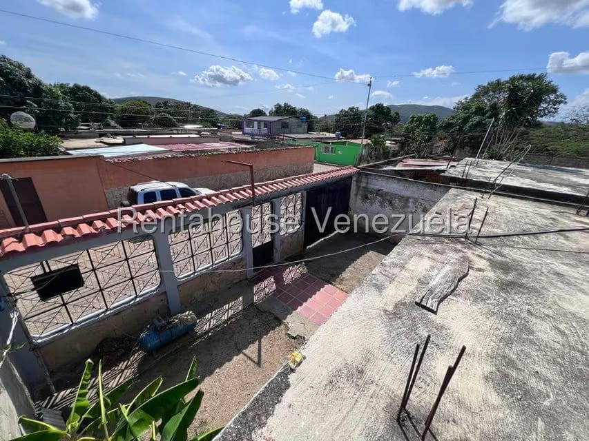 Casa (Duplex) en Venta en Parroquia El Cuji, Lara - 36