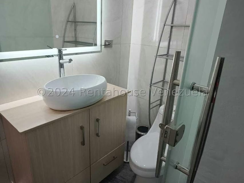 Casa (1 Nivel) en Venta en La Lago, Zulia - 18