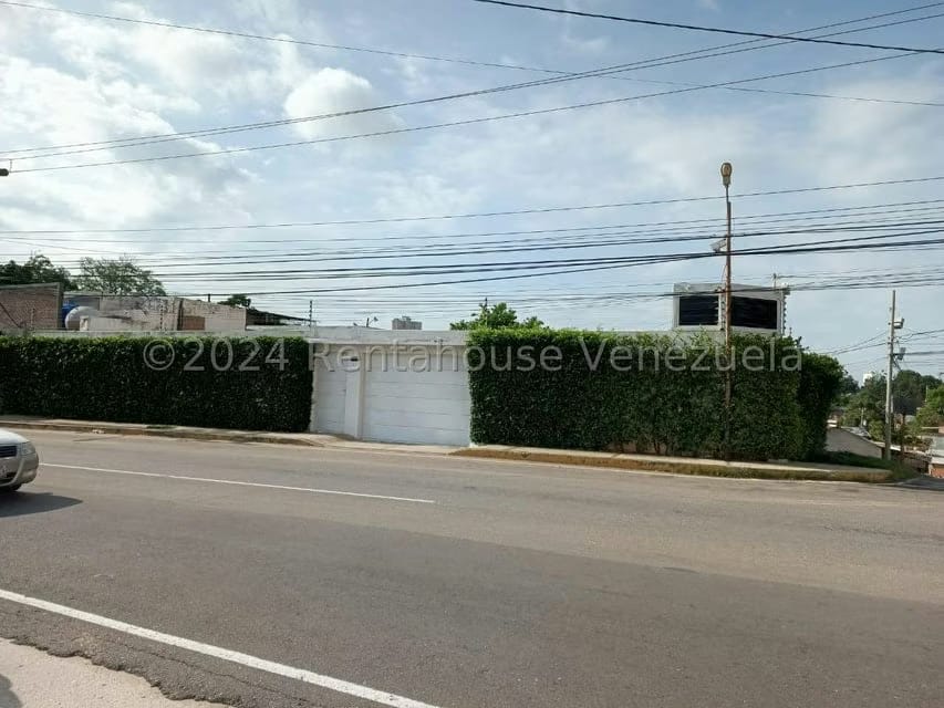 Casa (1 Nivel) en Venta en La Lago, Zulia - 4