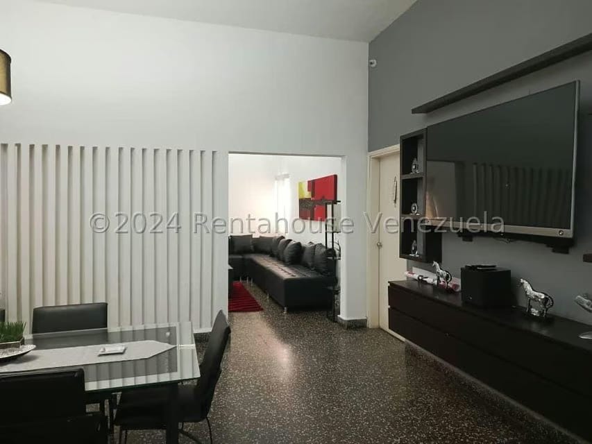 Casa (1 Nivel) en Venta en La Lago, Zulia - 6
