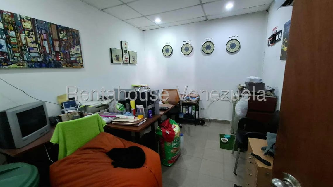 Comercial (Local Comercial) en Alquiler en Vista Alegre, Distrito Metropolitano - 6