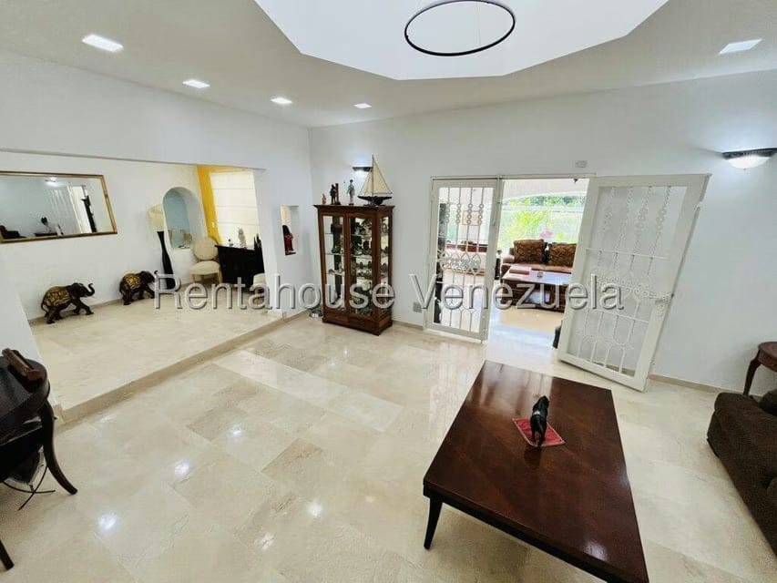 Casa (Duplex) en Venta en Cerro Verde, Distrito Metropolitano - 17