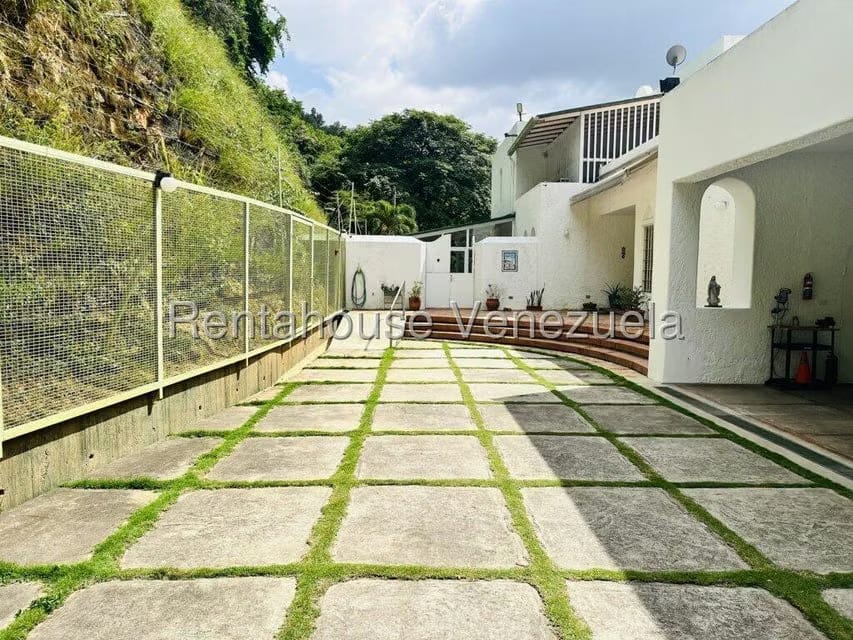 Casa (Duplex) en Venta en Cerro Verde, Distrito Metropolitano - 25