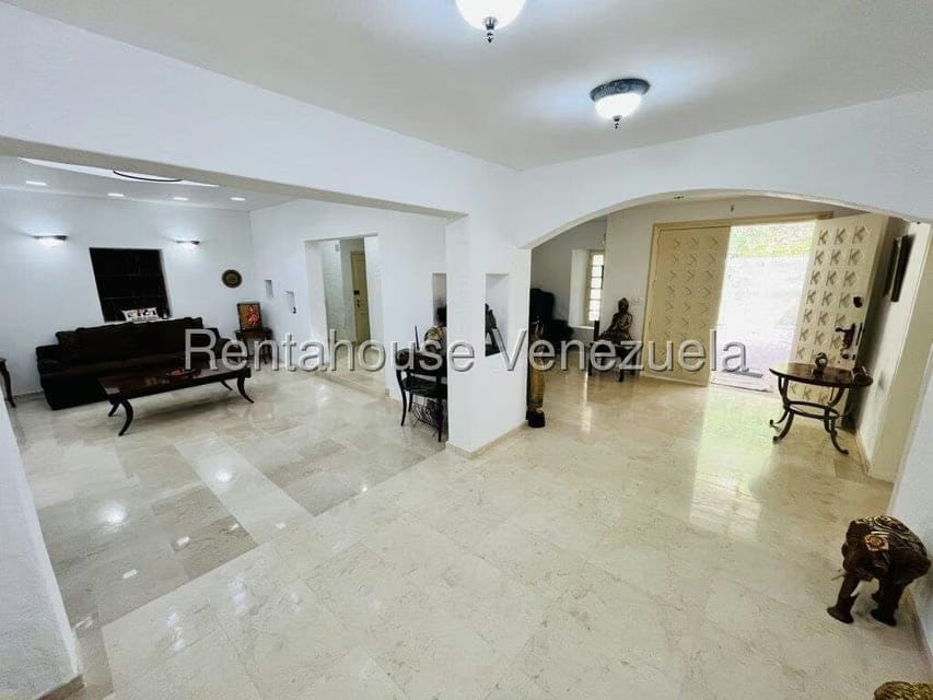 Casa (Duplex) en Venta en Cerro Verde, Distrito Metropolitano - 4