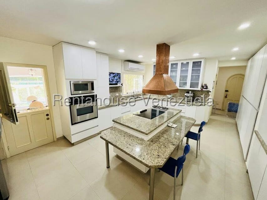 Casa (Duplex) en Venta en Cerro Verde, Distrito Metropolitano - 8